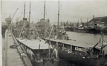 HMS Hussar in port