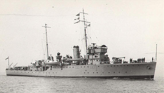 HMS Leda 1938 - Halcyon Class Minesweeper