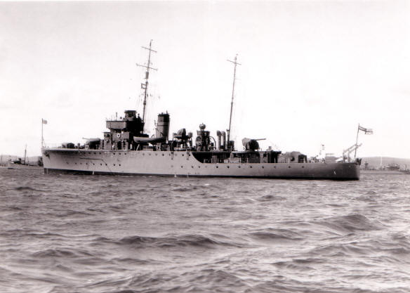 HMS Sphinx  Halcyon Class Minesweeper